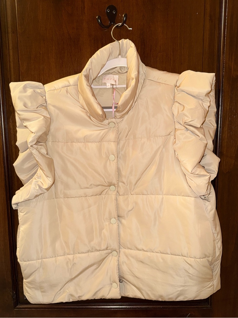 entro - NWT - Light Beige Quilted Puffer Vest